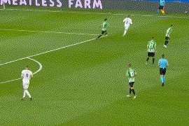 开云体育官网-【西甲】本泽马失良机 皇马主场险遭绝杀战平贝蒂斯