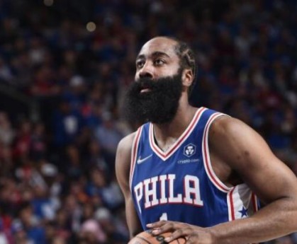 kaiyun-哈登甘当绿叶！妙传盘活全队：马克西爆发需谢他